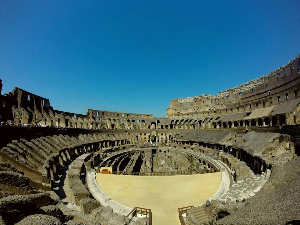 El Coliseo, equipaje para viajar a Roma