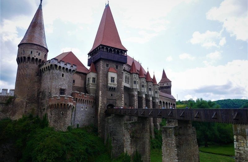 Castillo de Corvino, Ruta de 15 días por Rumanía