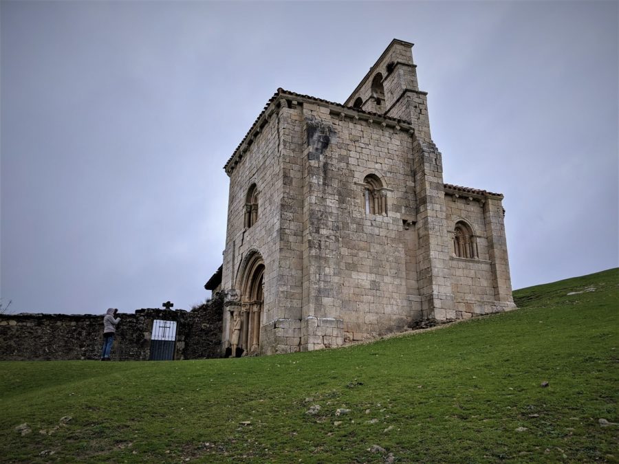 Visita a la ermita de San Pantaleón de Losa en Burgos