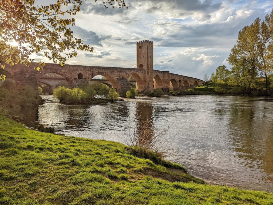 Puente sobre el Ebro de Frías Oña y Poza de la Sal Burgos