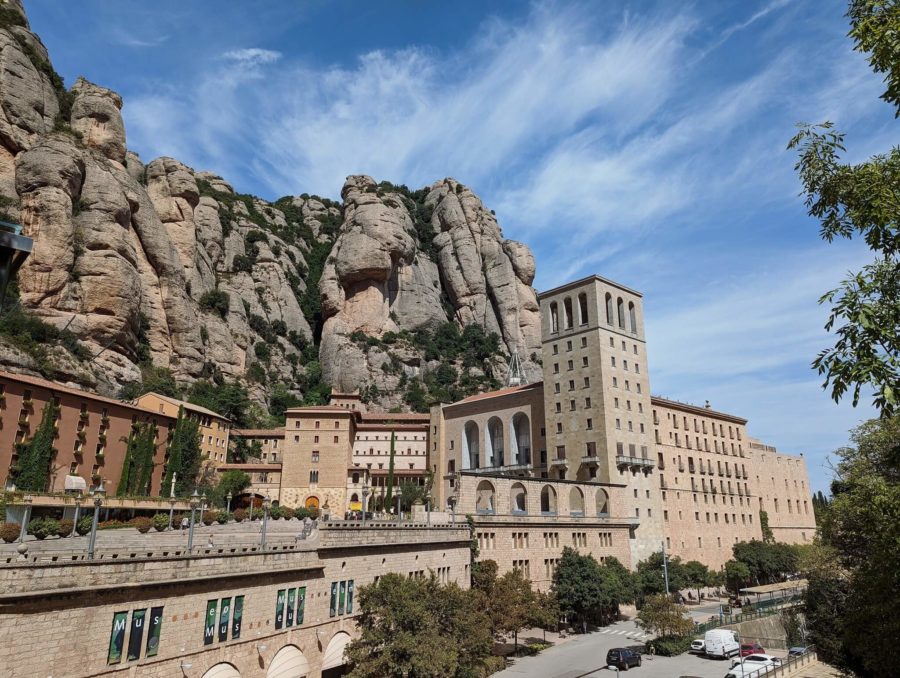 Visita a Montserrat, la montaña sagrada de Cataluña