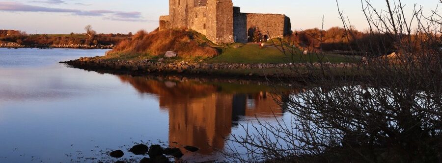 Castillo de Dunguaire, ruta por la costa Oeste de Irlanda